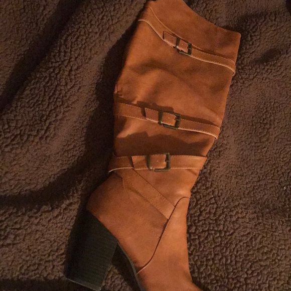 Buckle 👢boots - Picture 3 of 3